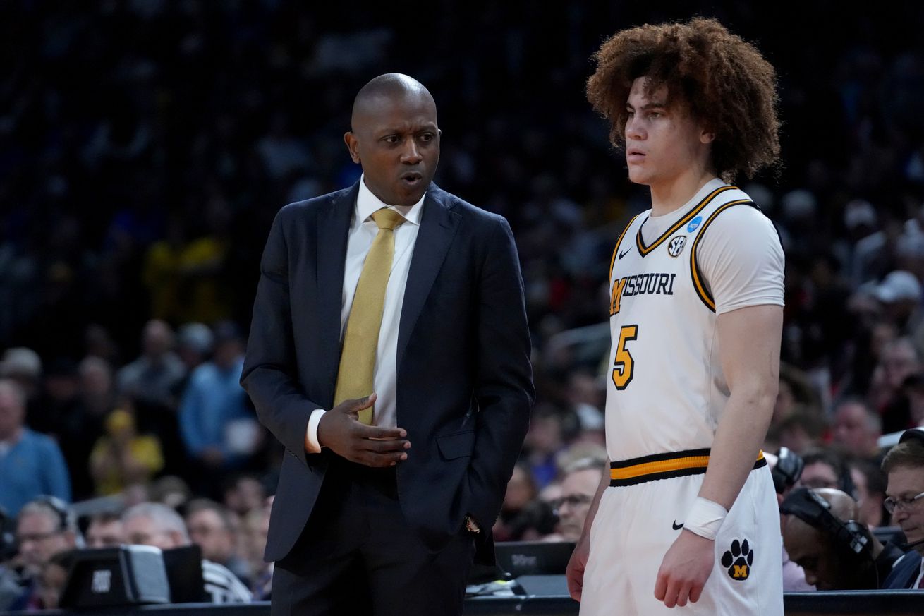 NCAA Basketball: NCAA Tournament First Round-Drake at Missouri