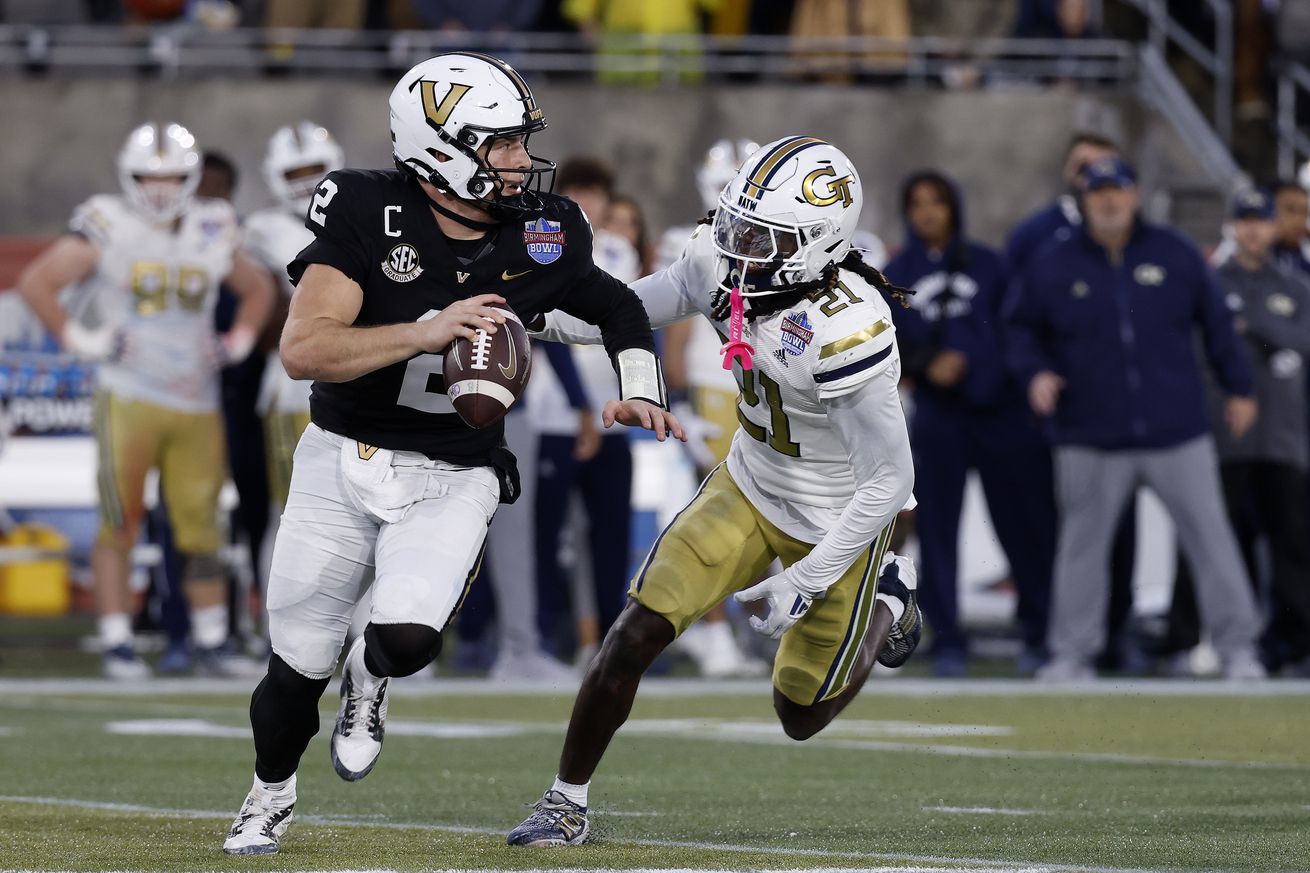 COLLEGE FOOTBALL: DEC 27 Birmingham Bowl - Georgia Tech vs Vanderbilt