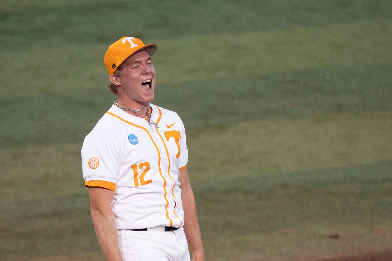 Syndication: The Knoxville News-Sentinel